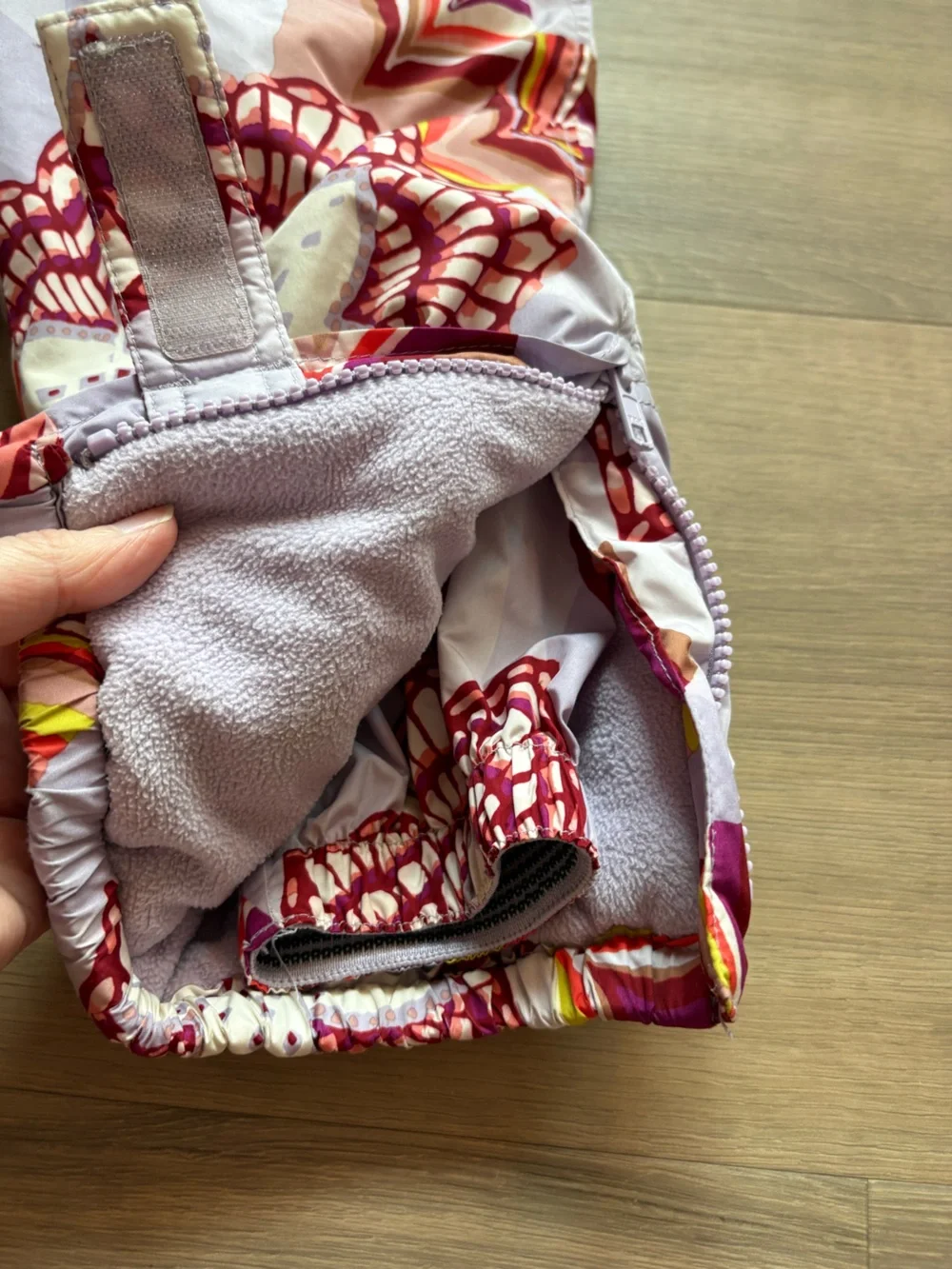 BabyGAP - floral snow overalls/bibs size 2T